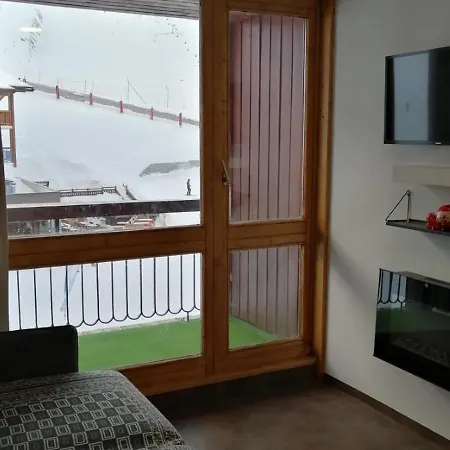 Renove Skis Aux Pieds Avec Balcon - Fr-1-346-373 *